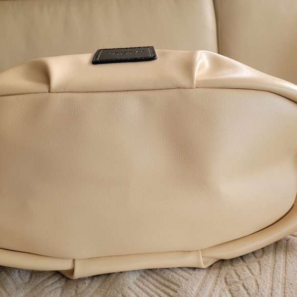 Victorias Secret Women's NWT Camel Hobo Bag - Picture 6 of 7